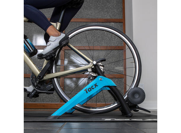 Tacx Boost Sykkelrulle Ta turen innendørs med Tacx Boost 