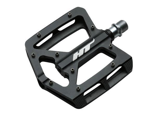 HT Nano AN06 Plattform Pedal Sort, Alu, 98x95x17mm, 10pins, 415gr 