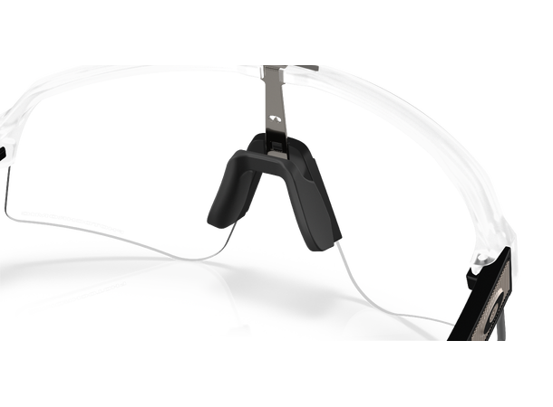 Oakley Sutro Lite Sweep Clear to black // Matte Clear 