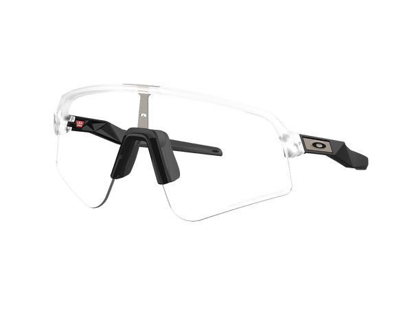 Oakley Sutro Lite Sweep Clear to black // Matte Clear 