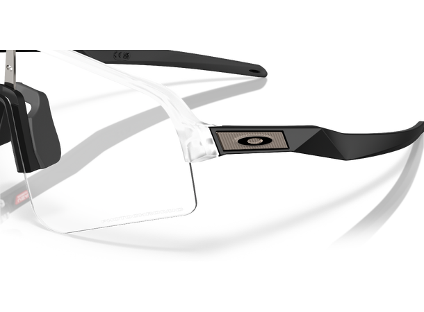 Oakley Sutro Lite Sweep Clear to black // Matte Clear 