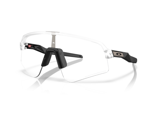 Oakley Sutro Lite Sweep Clear to black // Matte Clear 