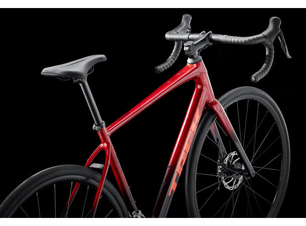 Trek Domane AL 2 Gen4 Crimson to Dark Carmine Fade, 58 