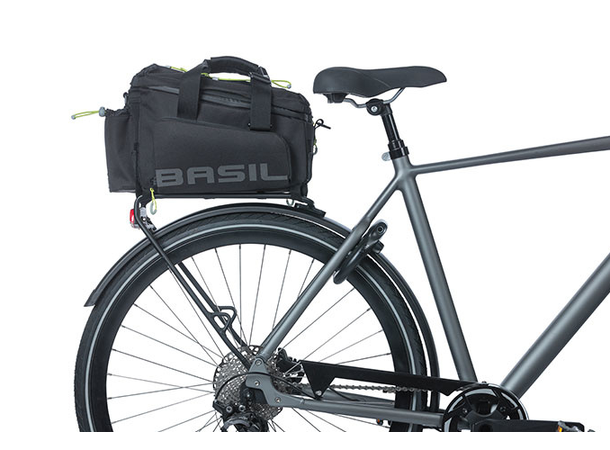 Basil Miles XL P MIK Bagasjebrett Veske Sort, 9-36L, Vanntett (IPX3), ink MIK pl 