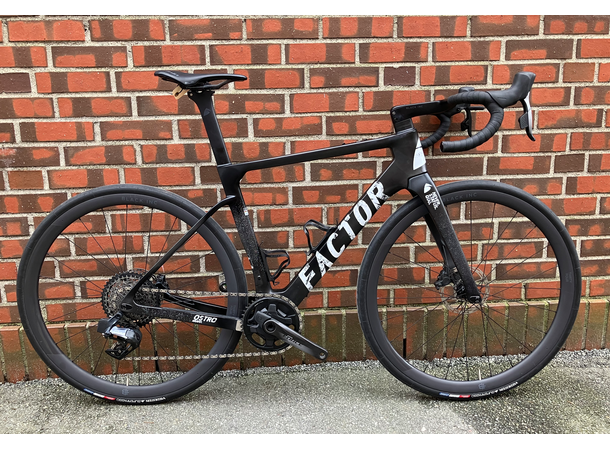 Factor Ostro Gravel Force Xplr Demo Str. 54, 1x12, wattmåler, Demosykkel 