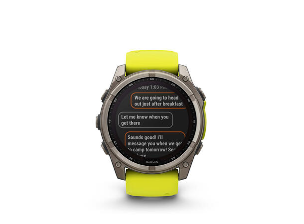 Garmin Fenix 8, 51 mm, Solar Titan med gul/grafittfarget rem 