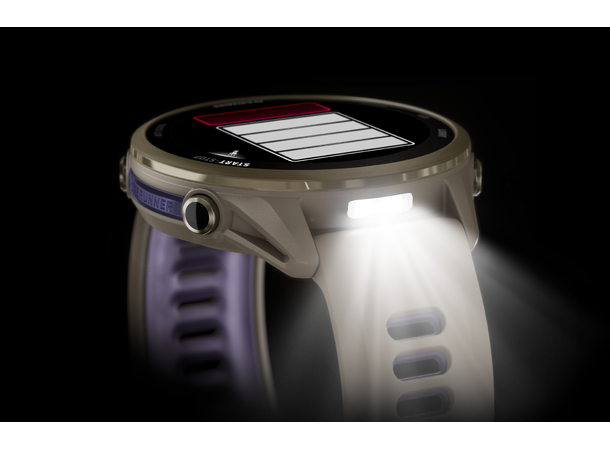 Garmin Forerunner 970 Gullfarget titan med fransk grått etui 