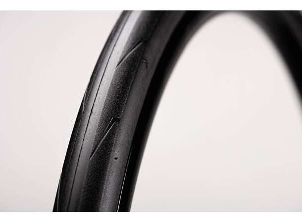 Goodyear Eagle 28 mm, Sort 