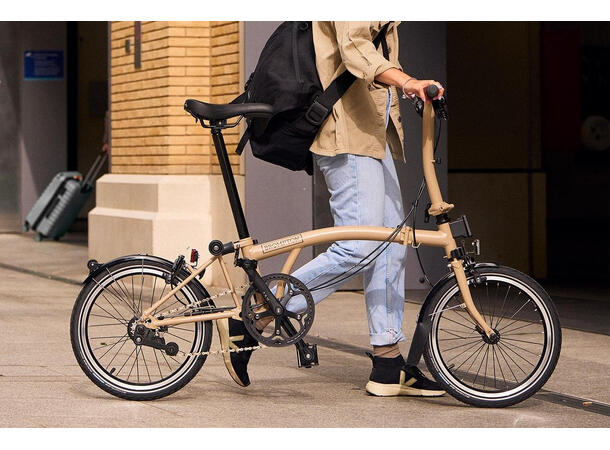 Brompton H6R Sammenleggbar sykkel 6 gir, 12.3kg, stålramme, Dune Sand 