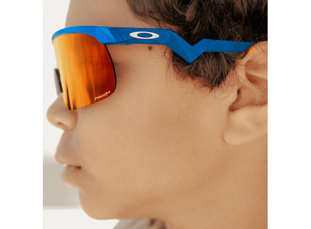 Oakley Resistor Youth Sky Blue Sky Blue Prizm Ruby 